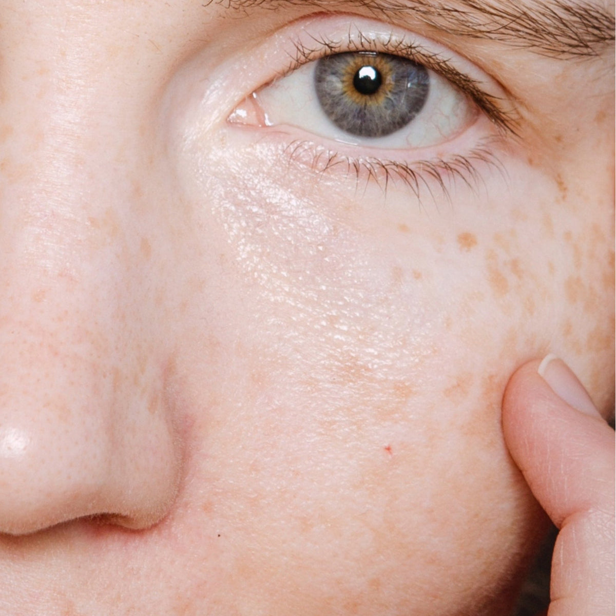 Peptid Serum: gepflegte, glatt wirkende Haut